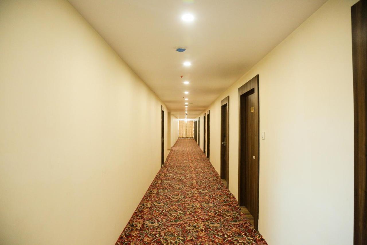 Hotel Raindew Ranchi Esterno foto